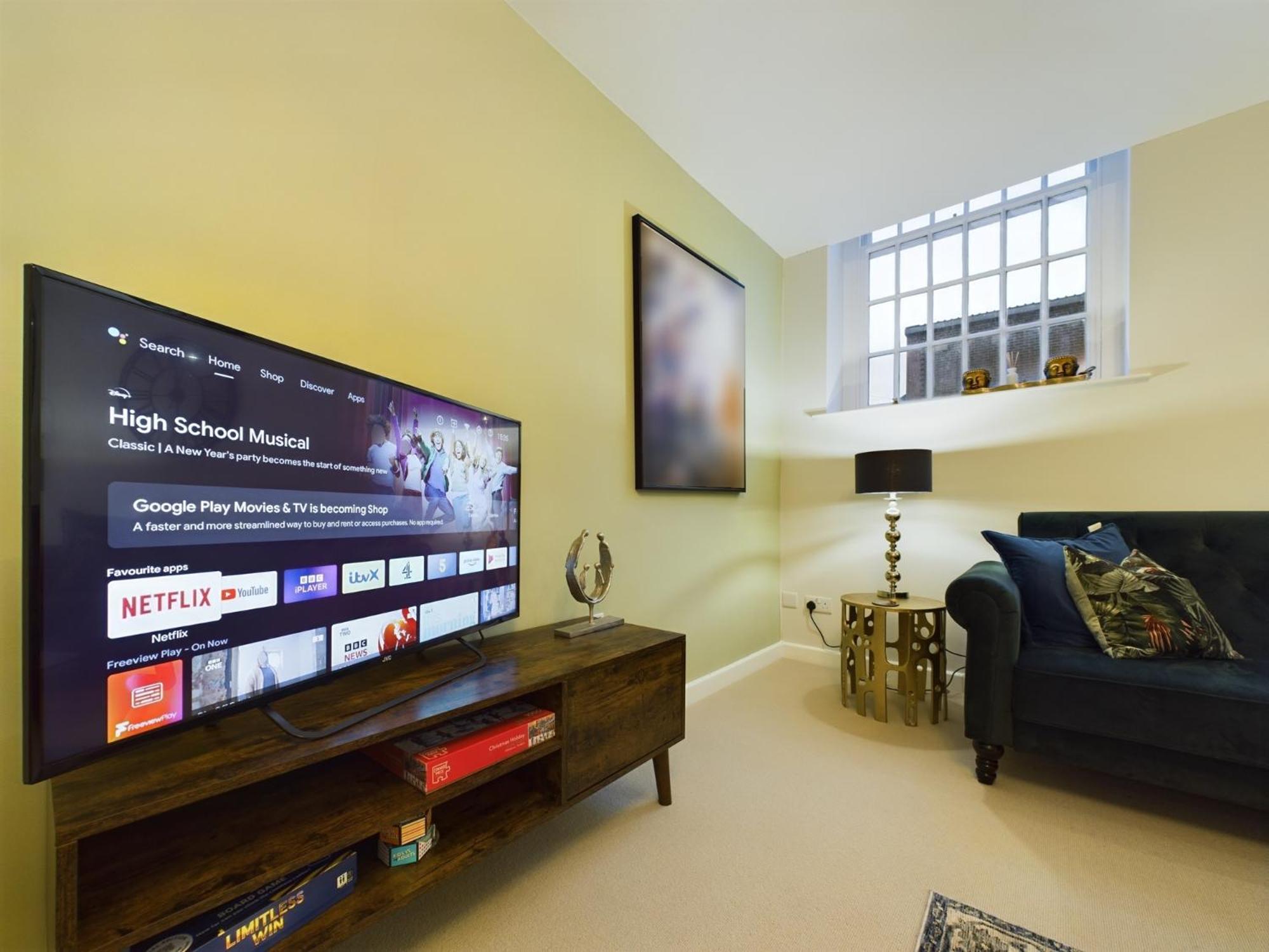 Modern Duplex Central Free Parking Wi-Fi Apartment Cheltenham Bagian luar foto