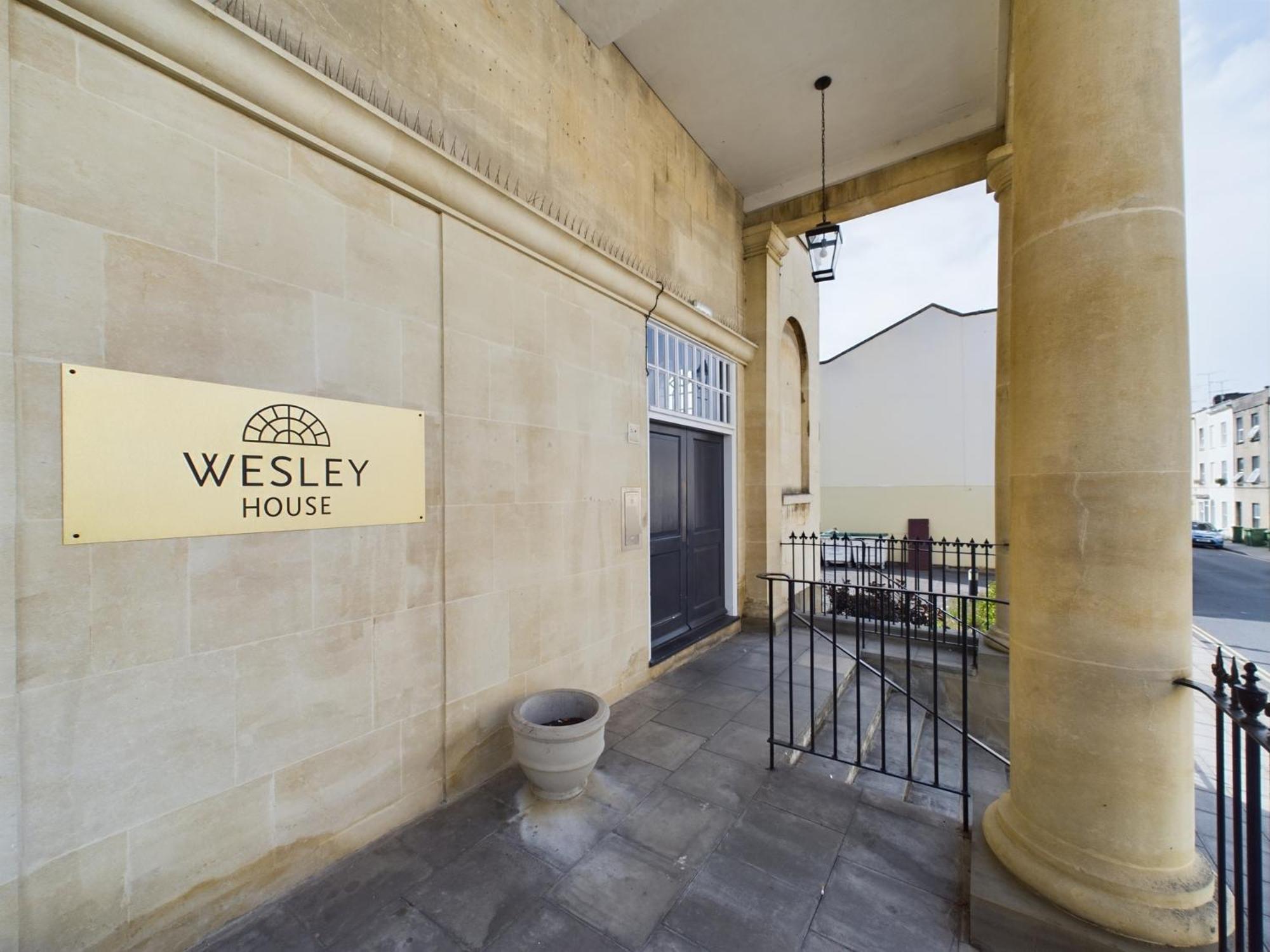 Modern Duplex Central Free Parking Wi-Fi Apartment Cheltenham Bagian luar foto